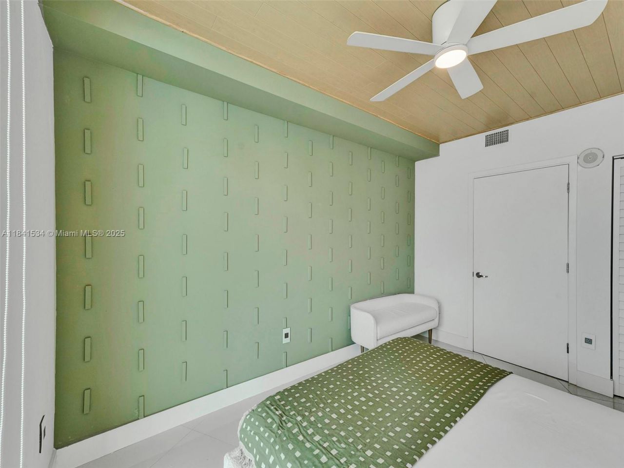 6700 Indian Creek Dr, Unit 1502, Miami Beach, FL 33141 Photo