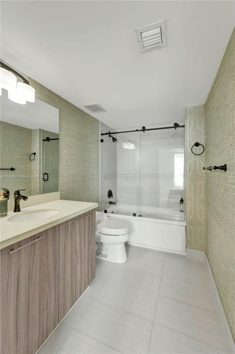 6700 Indian Creek Dr, Unit 1502, Miami Beach, FL 33141 Photo