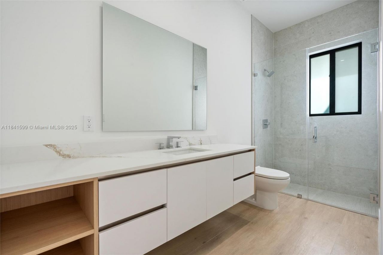 8231 SW 193rd Terrace, Miami, FL 33157 Photo