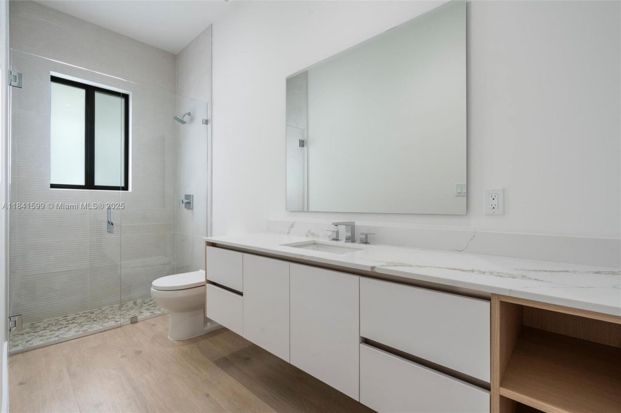 8231 SW 193rd Terrace, Miami, FL 33157 Photo