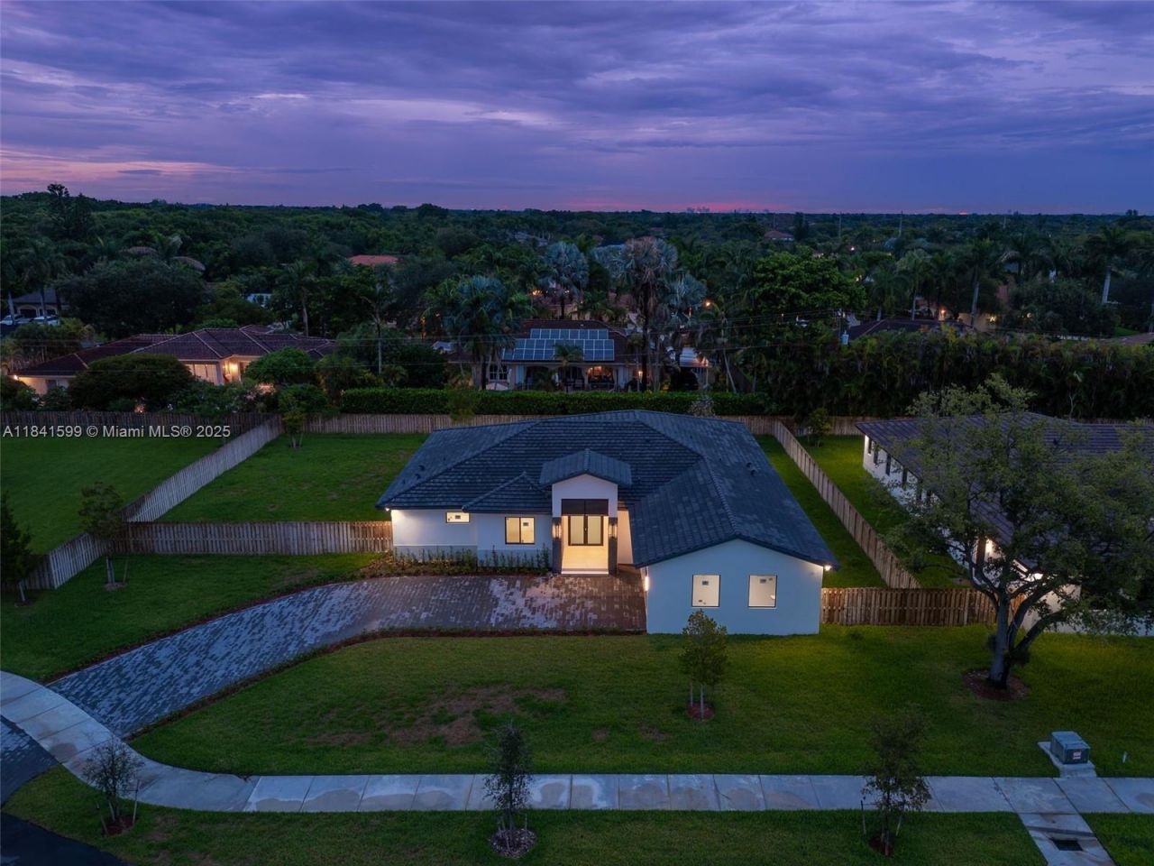 8231 SW 193rd Terrace, Miami, FL 33157 Photo