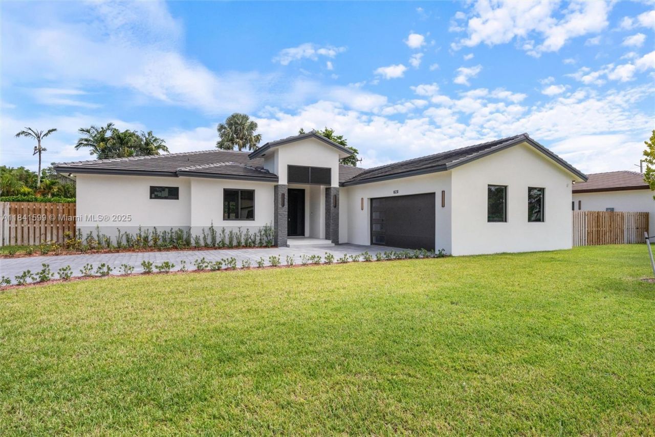 8231 SW 193rd Terrace, Miami, FL 33157 Photo