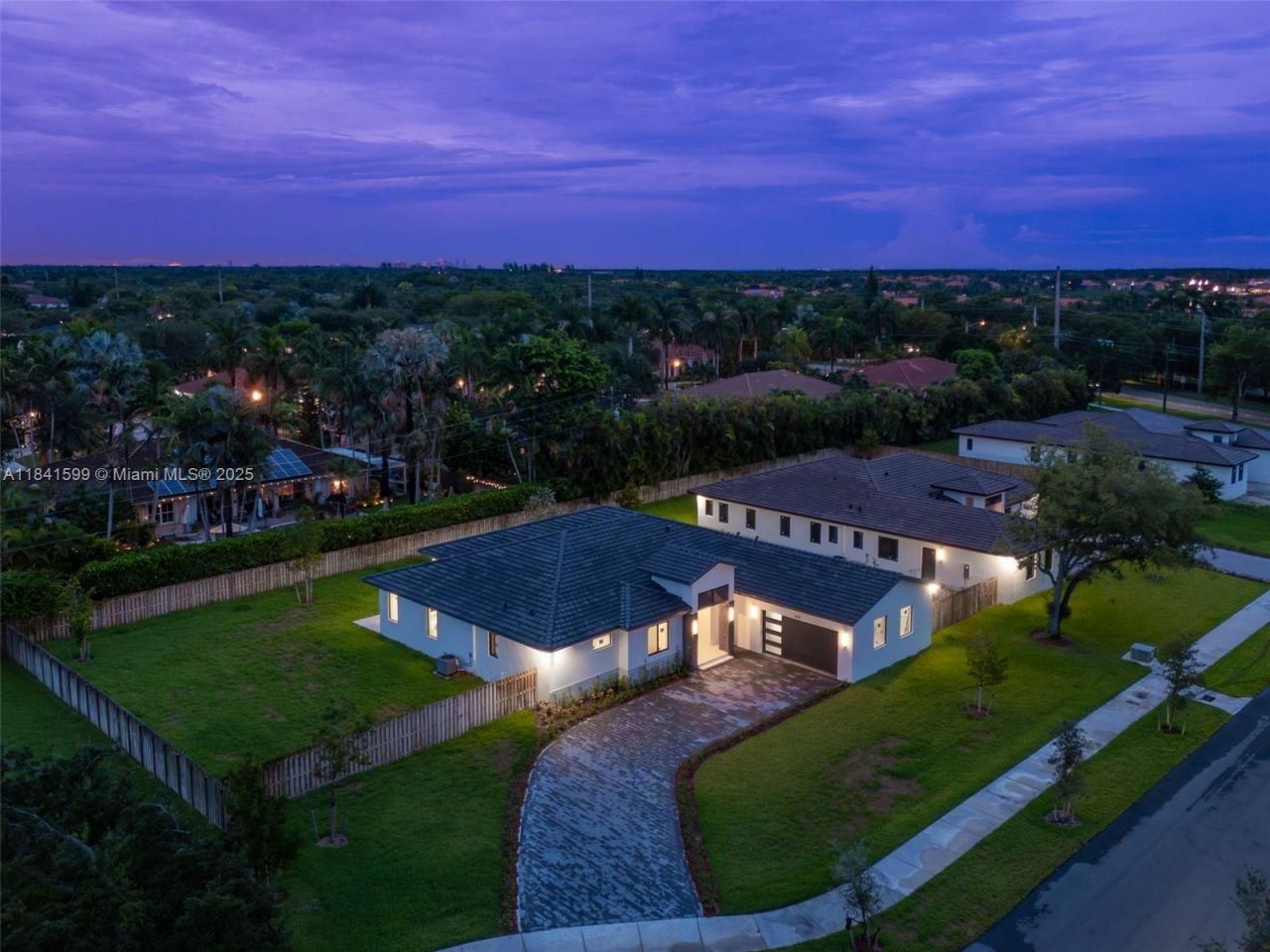 8231 SW 193rd Terrace, Miami, FL 33157 Photo