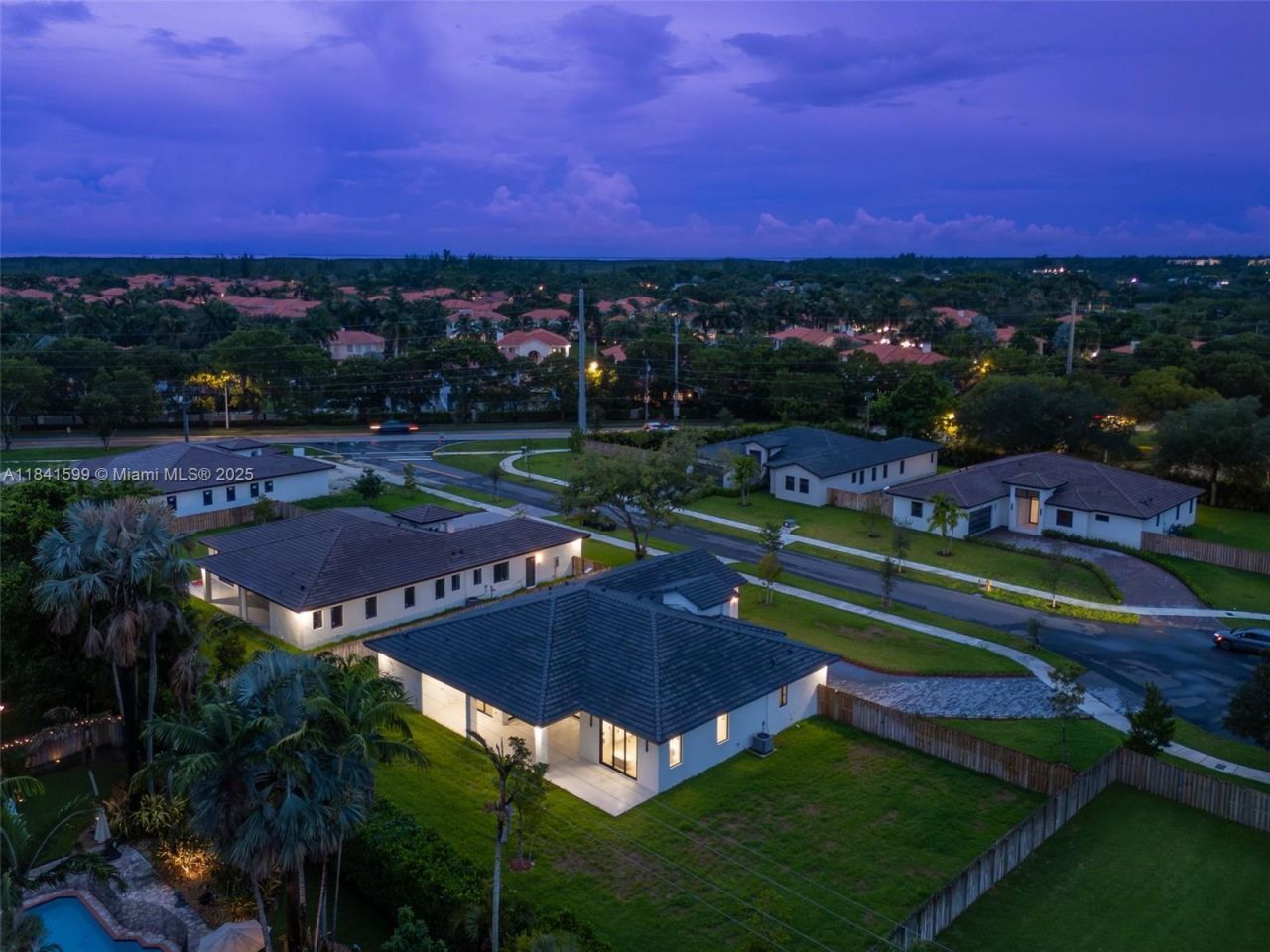 8231 SW 193rd Terrace, Miami, FL 33157 Photo