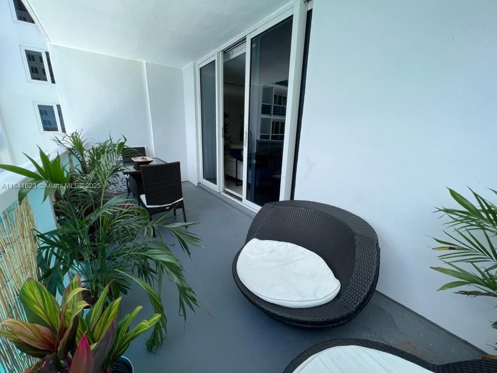 2301 Collins Ave, Unit 625, Miami Beach, FL 33139 Photo