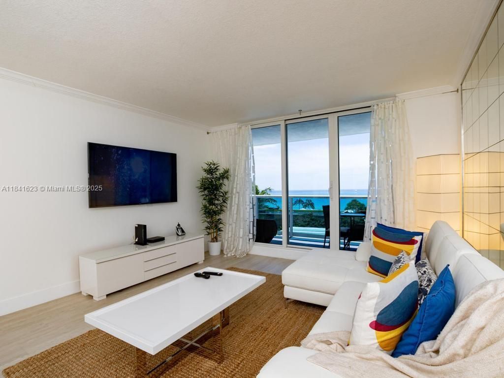 2301 Collins Ave, Unit 625, Miami Beach, FL 33139 Photo