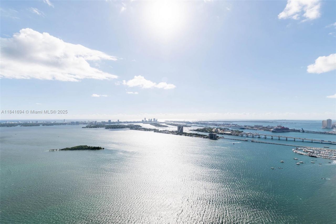 700 NE 24 St, Unit 5005, Miami, FL 33137 Photo