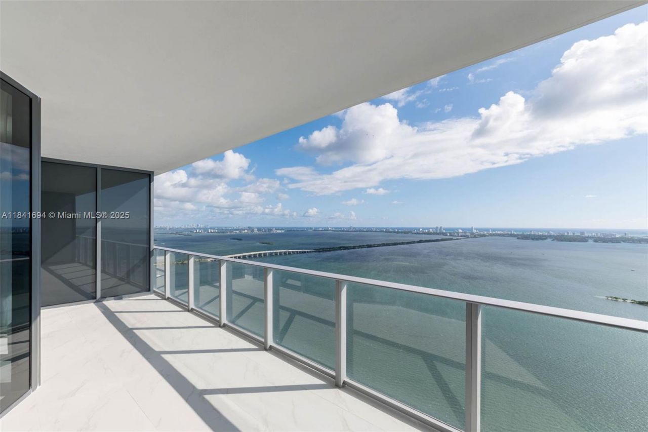 700 NE 24 St, Unit 5005, Miami, FL 33137 Photo