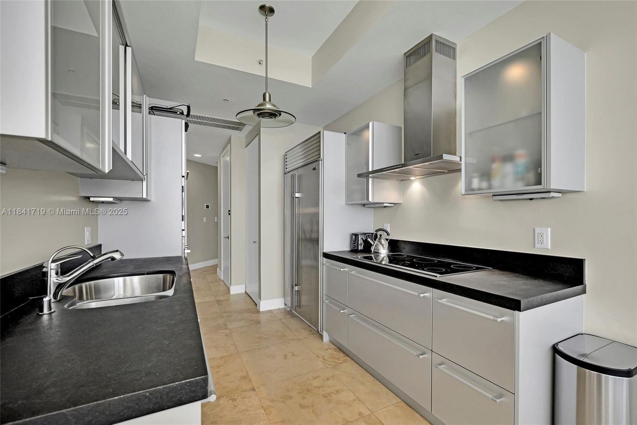 18201 Collins Ave, Unit 4009A, Sunny Isles Beach, FL 33160 Photo