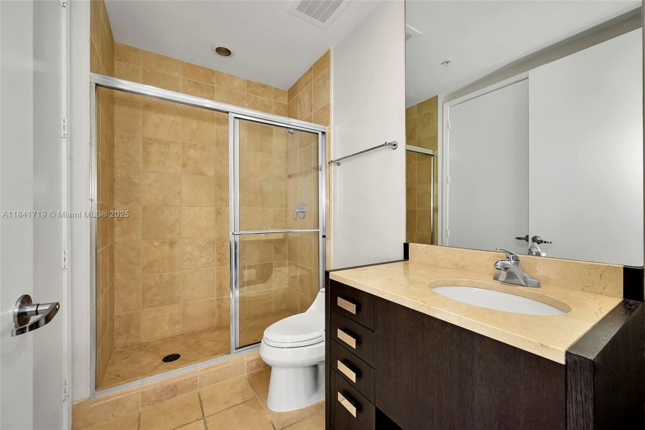 18201 Collins Ave, Unit 4009A, Sunny Isles Beach, FL 33160 Photo