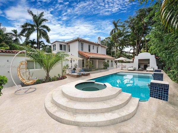 671 NE 57th St, Miami, FL 33137