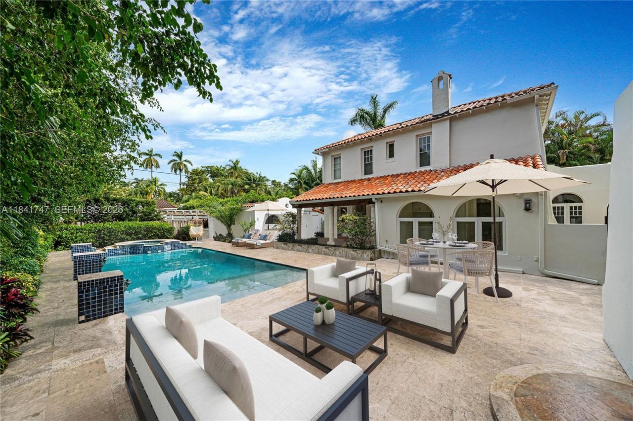 671 NE 57th St, Miami, FL 33137 Photo