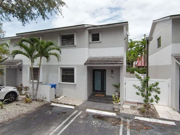 3542 SW 17 Street, Unit 2B, Miami, FL 33145