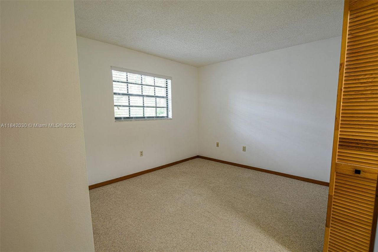 3542 SW 17 Street, Unit 2B, Miami, FL 33145 Photo