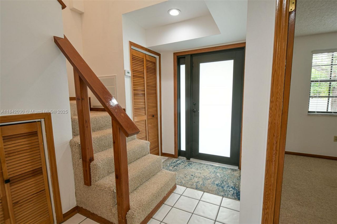 3542 SW 17 Street, Unit 2B, Miami, FL 33145 Photo