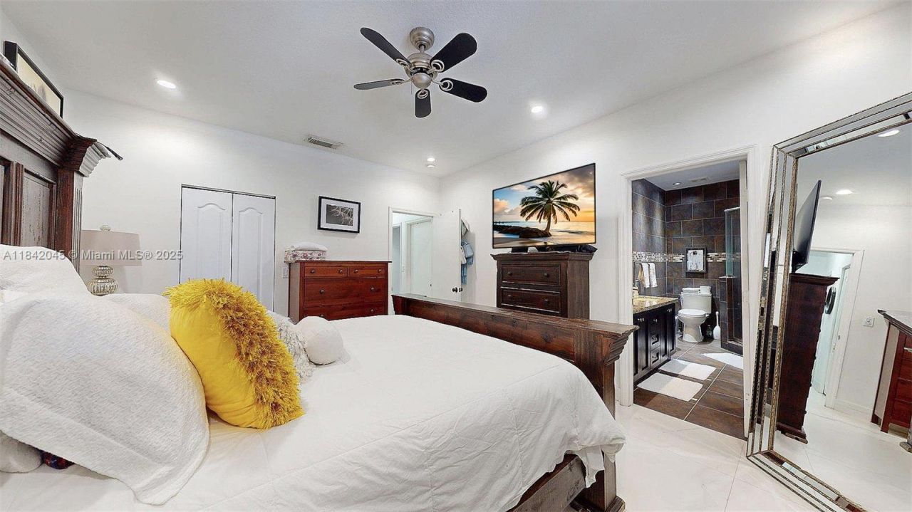 16247 SW 92 Ter, Unit A, Miami, FL 33196 Photo