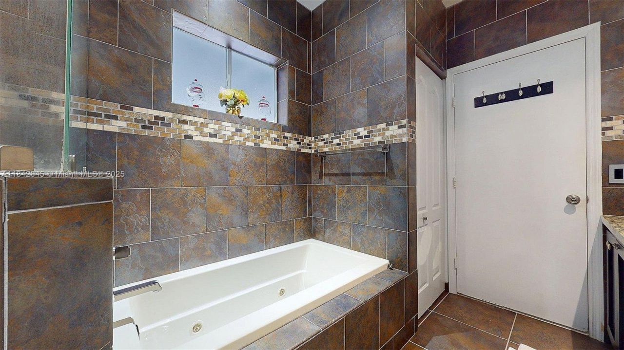 16247 SW 92 Ter, Unit A, Miami, FL 33196 Photo