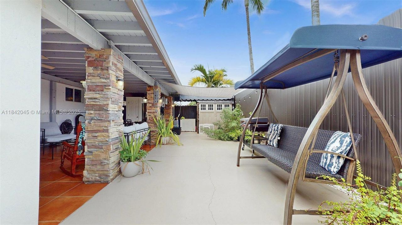 16247 SW 92 Ter, Unit A, Miami, FL 33196 Photo