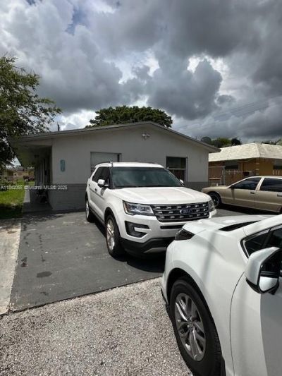 851 SW 9th St, Unit 2, Hallandale Beach, FL 33009 Photo