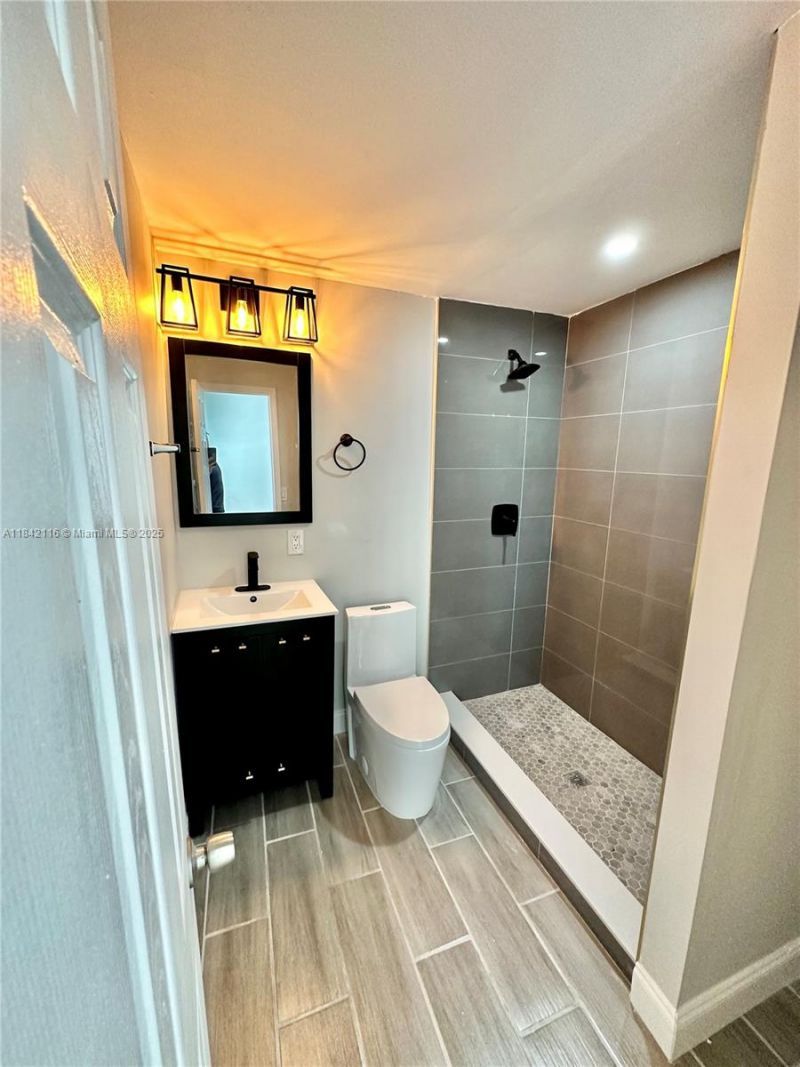 2600 NE 8th Ave, Pompano Beach, FL 33064 Photo