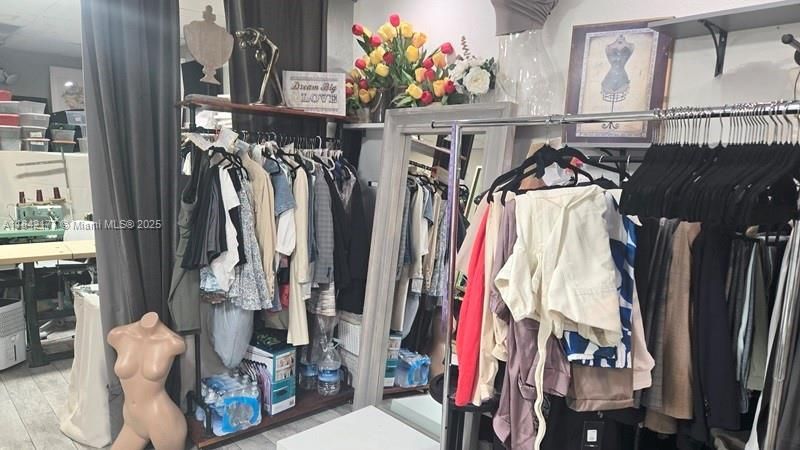 8275 W Broward Blvd, Plantation, FL 33324 Photo