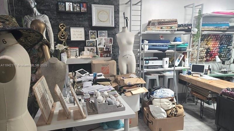 8275 W Broward Blvd, Plantation, FL 33324 Photo