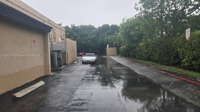 8275 W Broward Blvd, Plantation, FL 33324 Photo