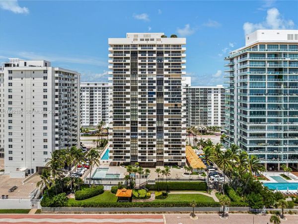 5757 Collins Ave, Unit PH-4, Miami Beach, FL 33140