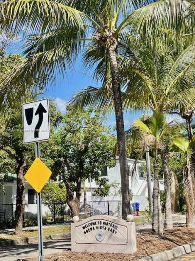 58 NE 45th St, Miami, FL 33137 Photo