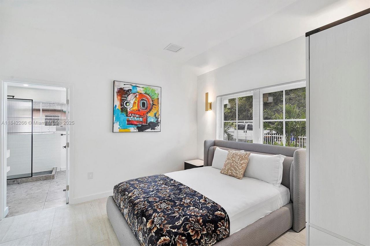 58 NE 45th St, Miami, FL 33137 Photo