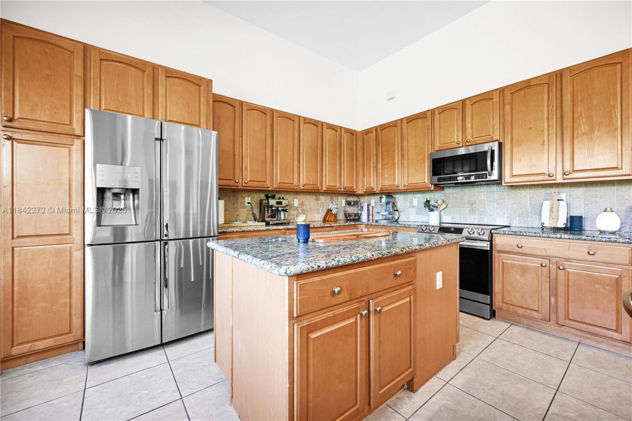 7565 SW 190th St, Cutler Bay, FL 33157 Photo