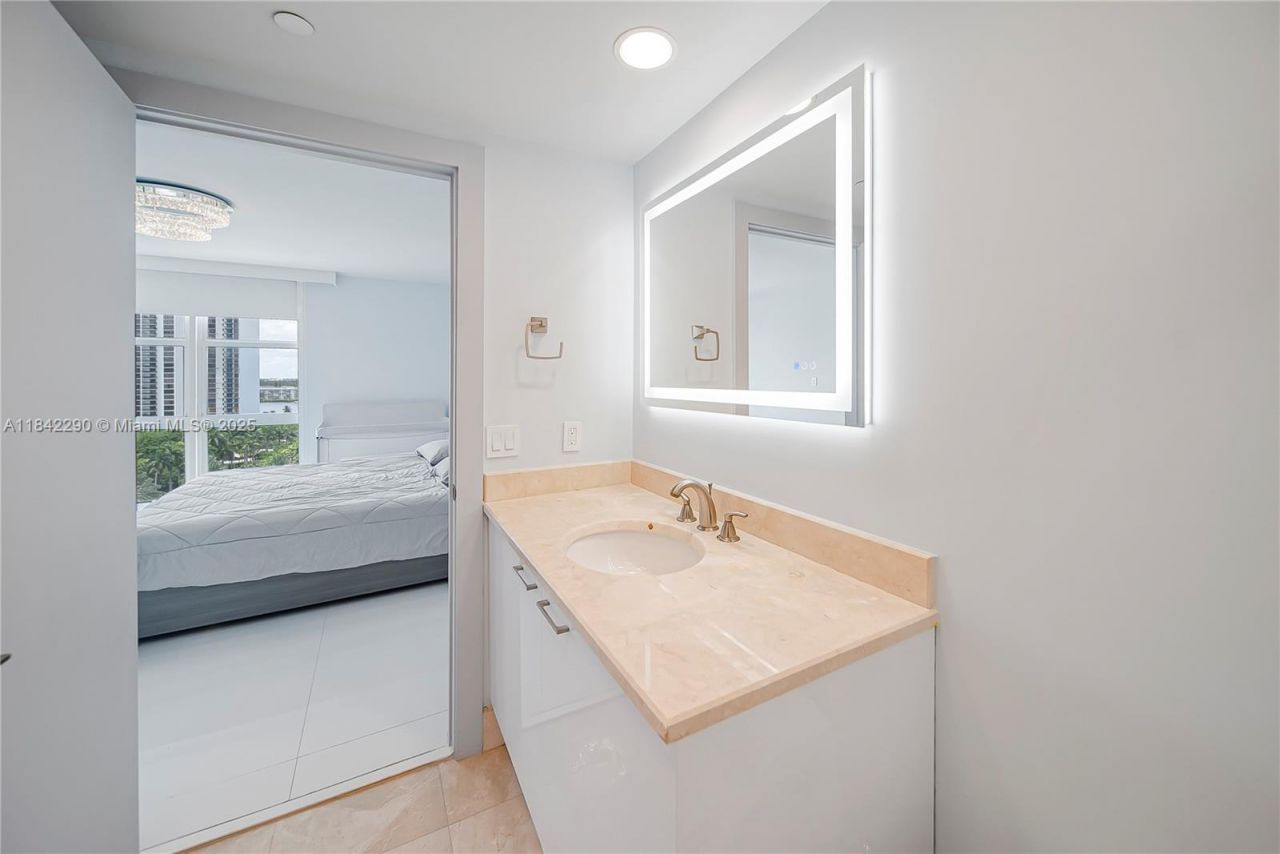 3301 NE 183rd St, Unit 1209, Aventura, FL 33160 Photo