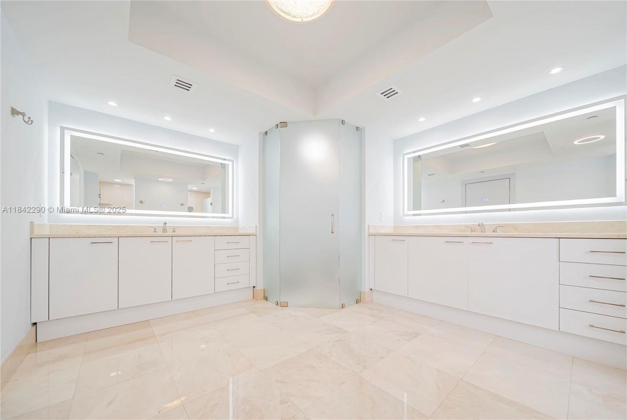 3301 NE 183rd St, Unit 1209, Aventura, FL 33160 Photo