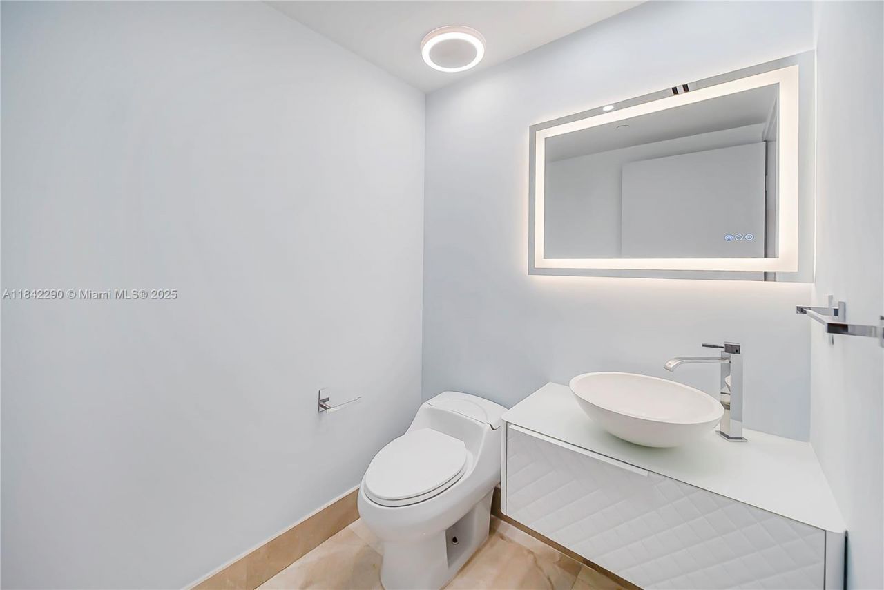 3301 NE 183rd St, Unit 1209, Aventura, FL 33160 Photo