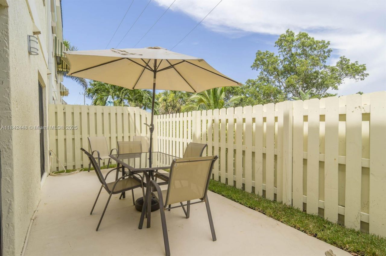 720 S Bella Vista Ct S, Unit 20, Jupiter, FL 33477 Photo