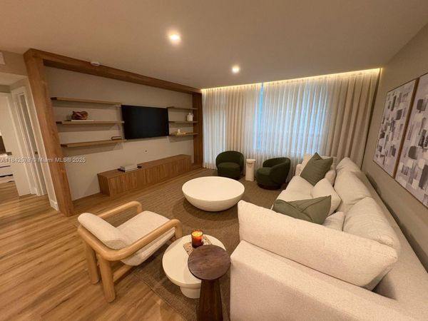 10185 NE Collins Ave, Unit 1220, Bal Harbour, FL 33154