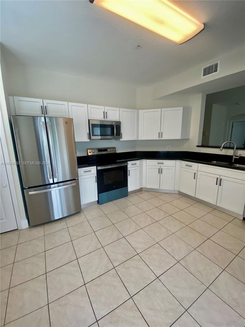 11032 Legacy Dr, Unit 305, Palm Beach Gardens, FL 33410 Photo