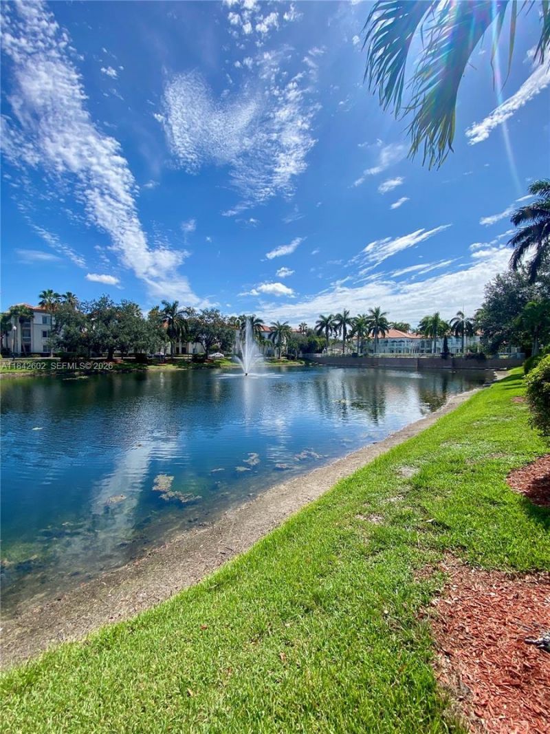 11032 Legacy Dr, Unit 305, Palm Beach Gardens, FL 33410 Photo