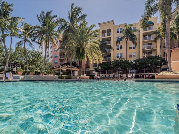 19801 E Country Club Dr, Unit 4303, Aventura, FL 33180