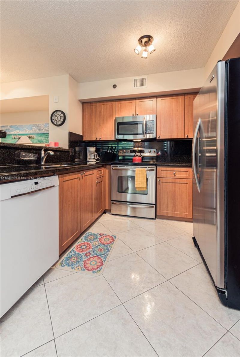 19801 E Country Club Dr, Unit 4303, Aventura, FL 33180 Photo