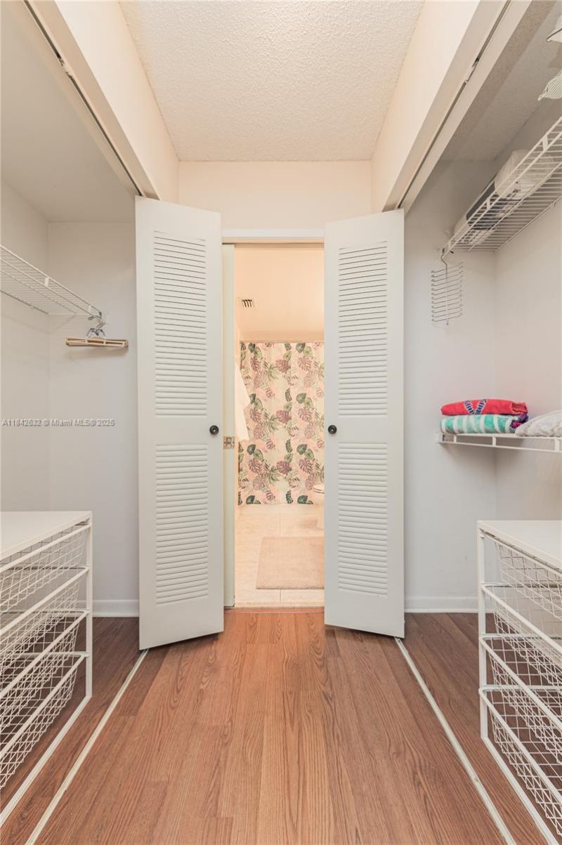 19801 E Country Club Dr, Unit 4303, Aventura, FL 33180 Photo