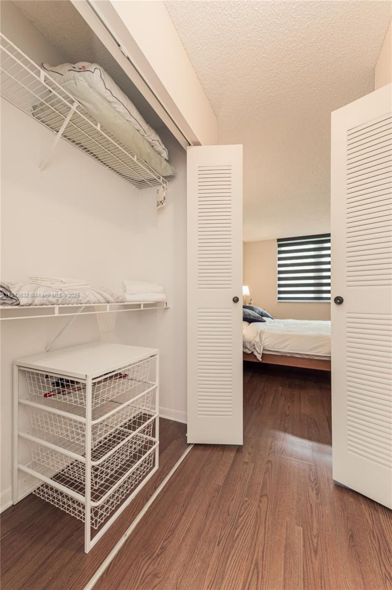 19801 E Country Club Dr, Unit 4303, Aventura, FL 33180 Photo