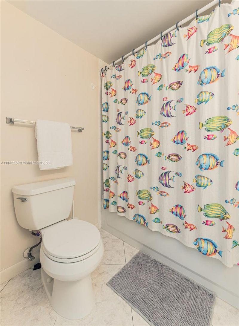 19801 E Country Club Dr, Unit 4303, Aventura, FL 33180 Photo