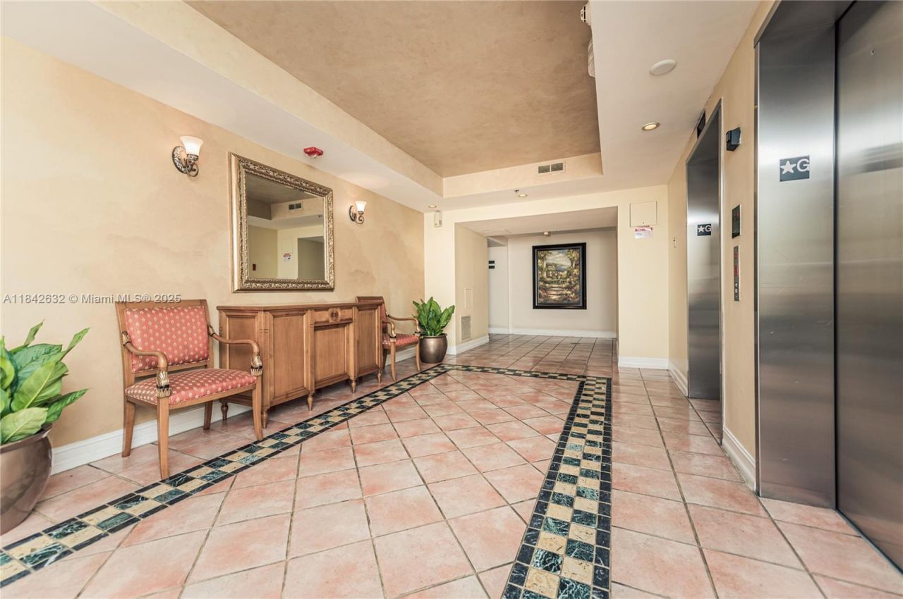 19801 E Country Club Dr, Unit 4303, Aventura, FL 33180 Photo