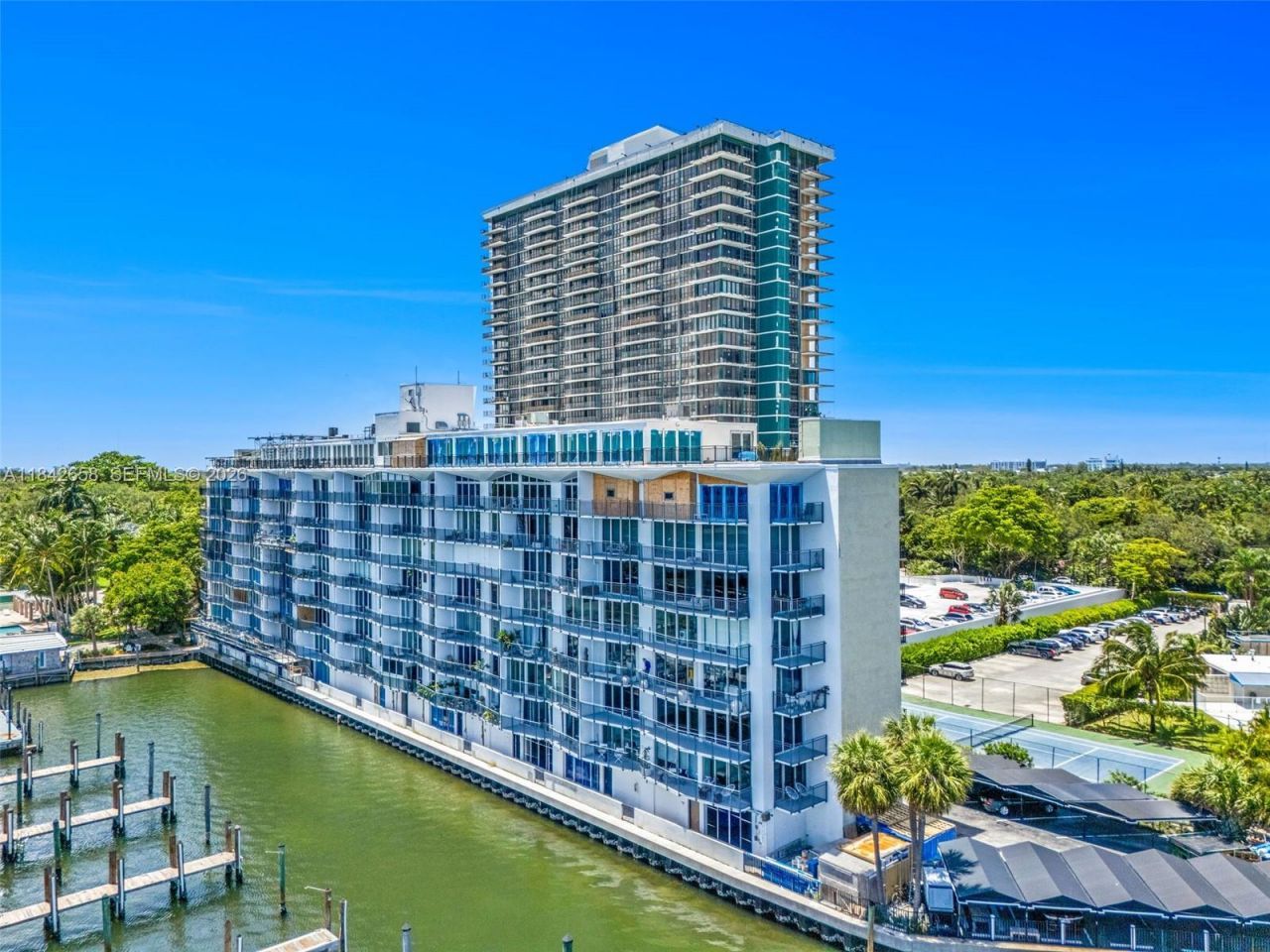 770 NE 69th St, Unit 4H, Miami, FL 33138 Photo