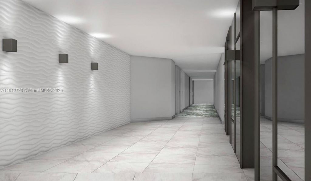 2555 Collins Ave, Unit PH214, Miami Beach, FL 33140 Photo