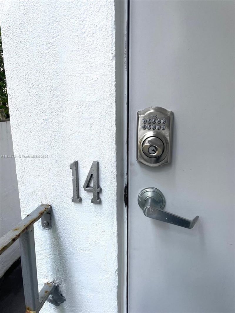 1616 Euclid Ave, Unit 14, Miami Beach, FL 33139 Photo