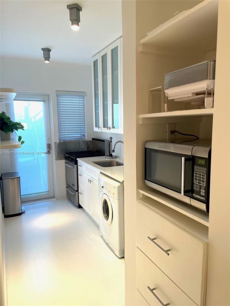 1616 Euclid Ave, Unit 14, Miami Beach, FL 33139 Photo