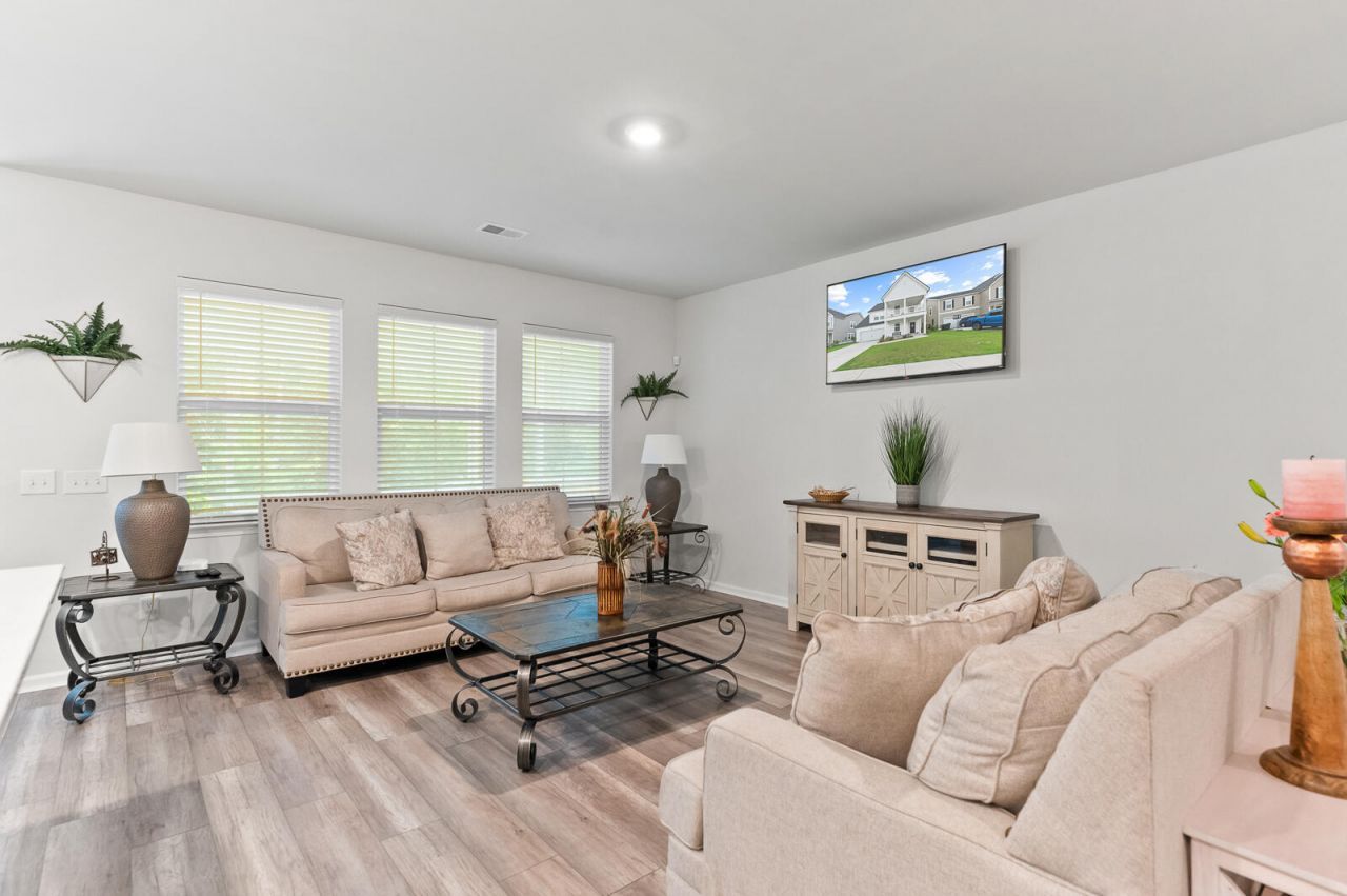 128 Red Bluff Street Photo 10