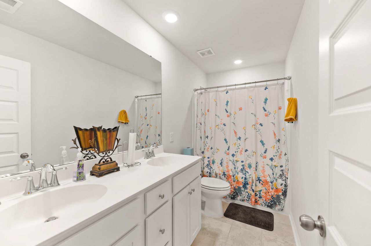 128 Red Bluff Street Photo 21